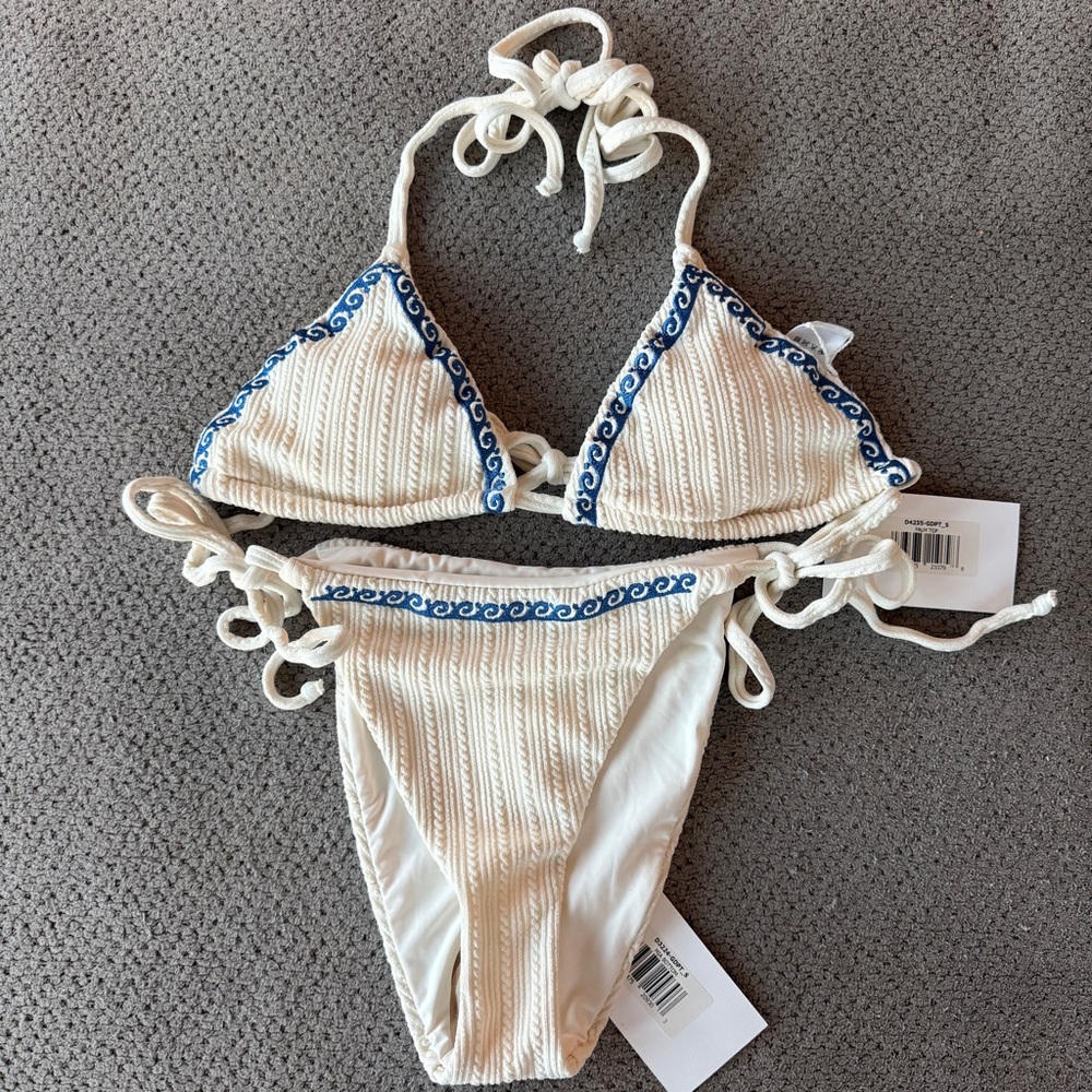 Dippin’ Daisy’s Bikini Set - Picture 1 of 3